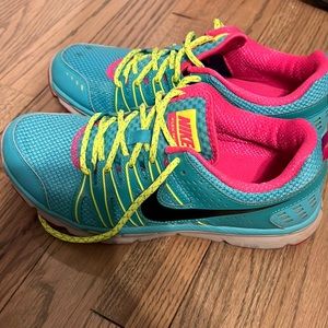 Nike womens bright sneakers size 7.5